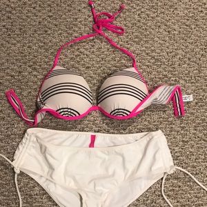 Victoria Secret bikini- Bottom never worn